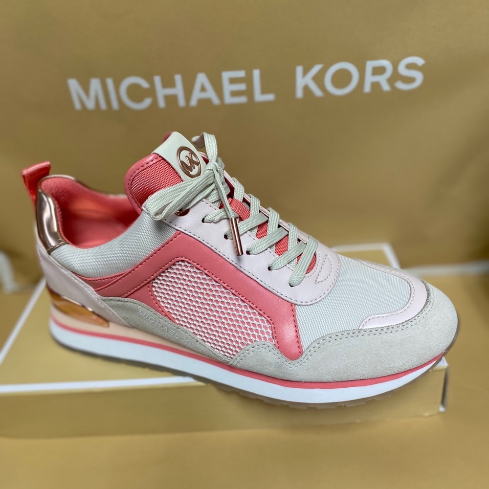 MK tennis